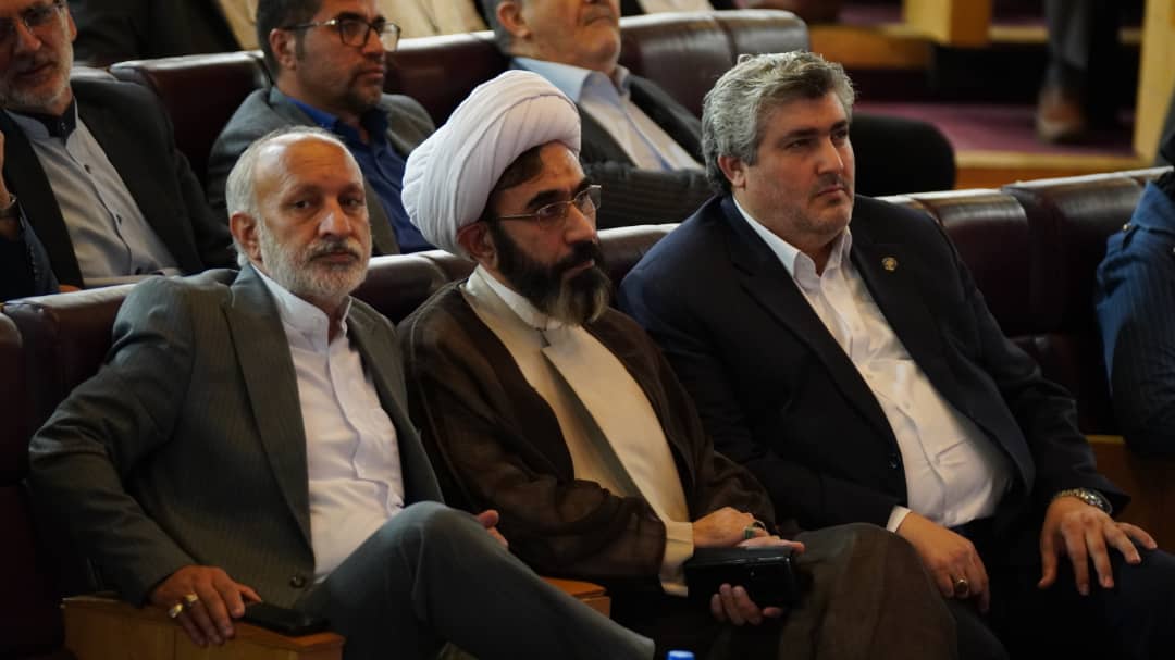 همرا حجت اسلام سرفخانی معاونت خیر اقاف کشور در همایش